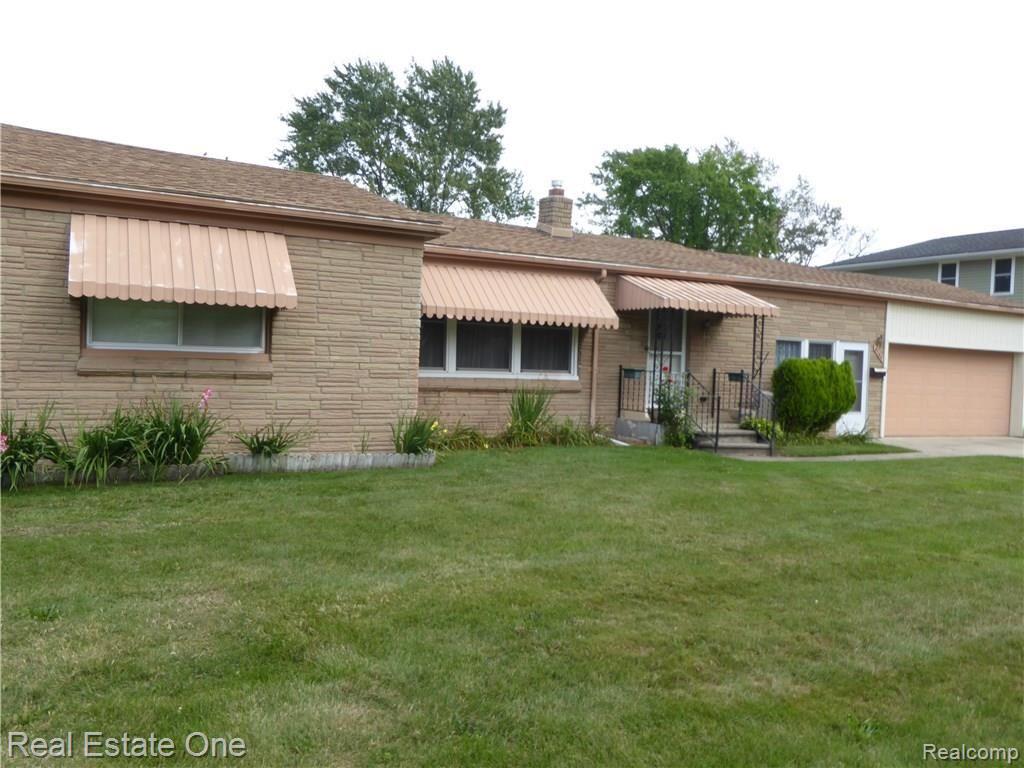 4104 Devon Road Royal Oak, MI 48073 - Photo 2 of 20 P1000746.JPG