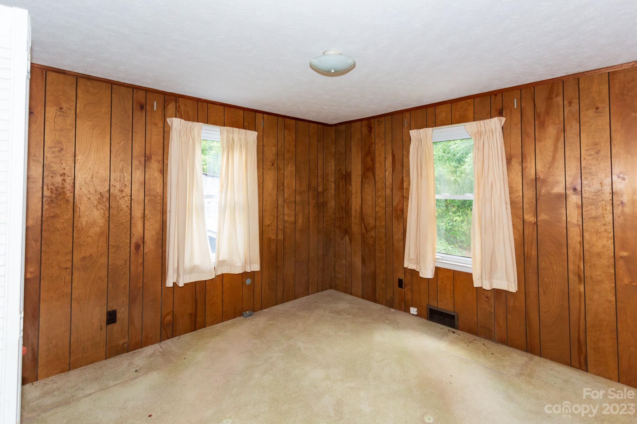 89 Grassy View Road Candler, NC 28715 - Photo 7 of 30 Gallery Image 7