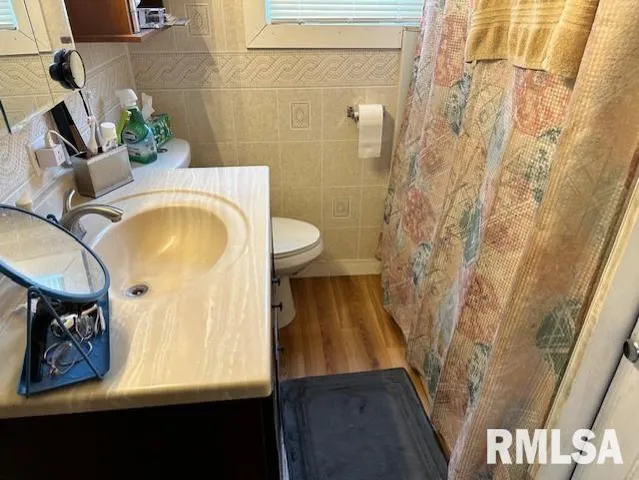 $69,900 | 636 North East Street, Jacksonville, IL 62650