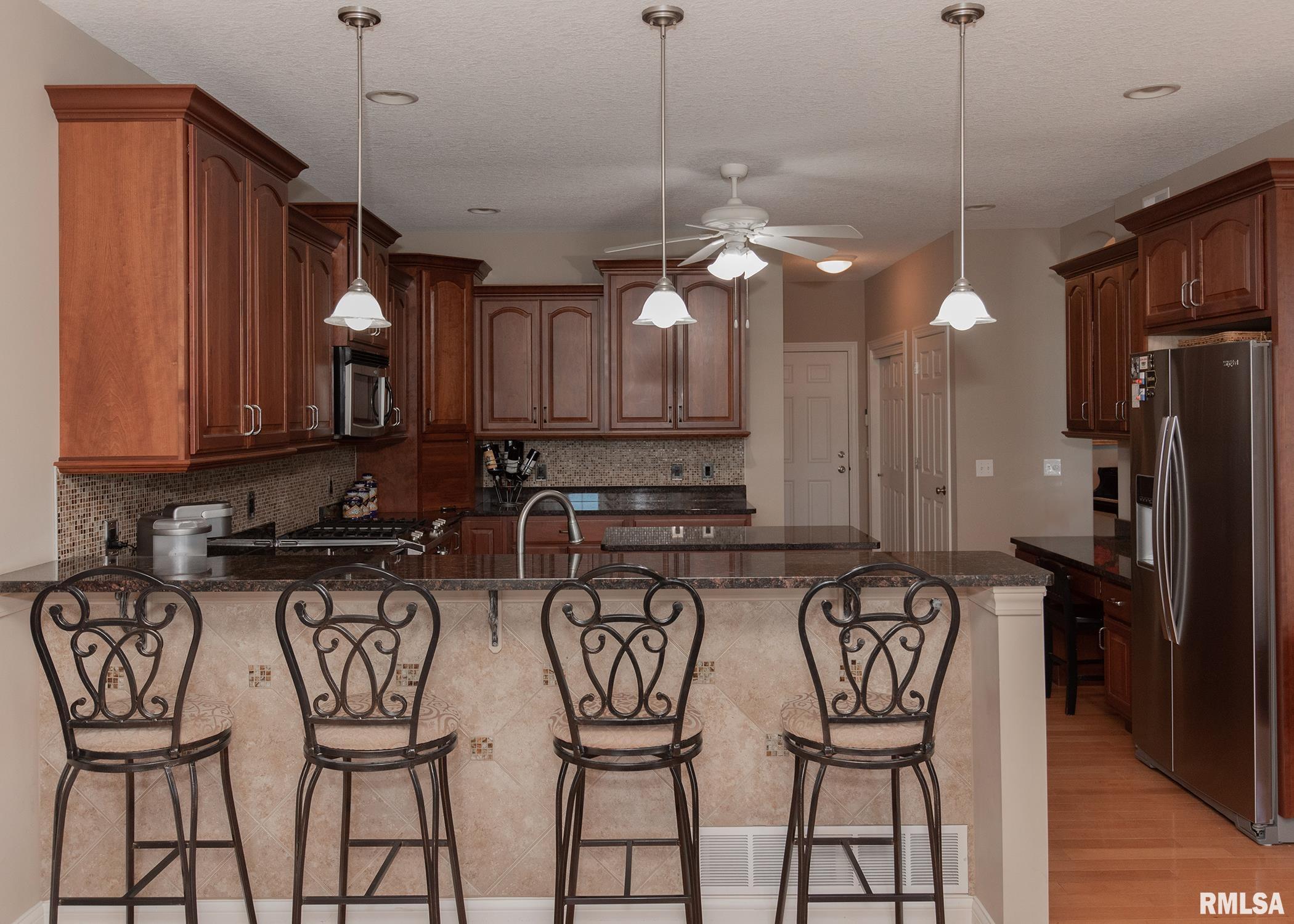 6307 Fairhaven Road Davenport, IA 52807 - Photo 13 of 54 Gallery Image 13