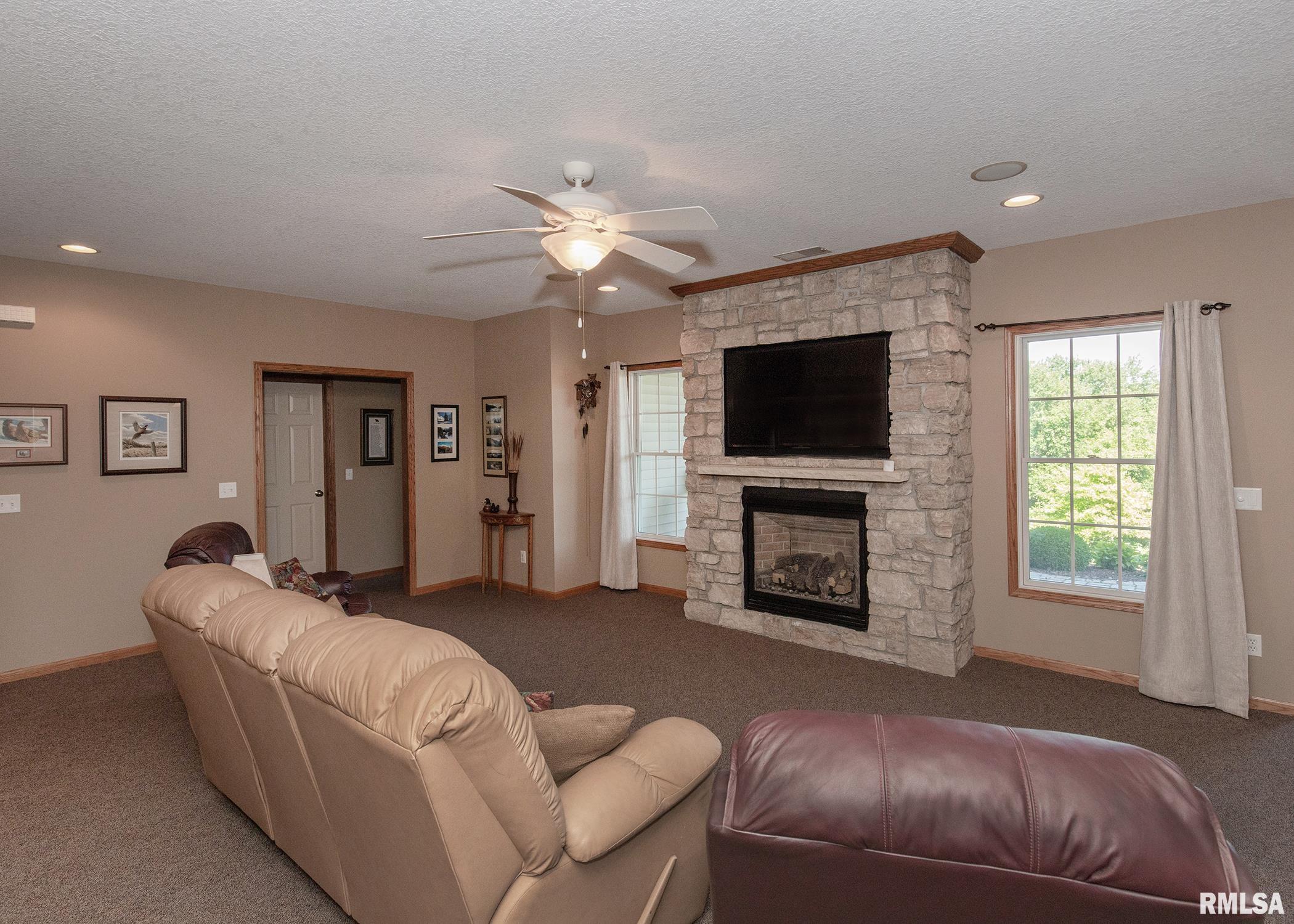 6307 Fairhaven Road Davenport, IA 52807 - Photo 30 of 54 Gallery Image 30