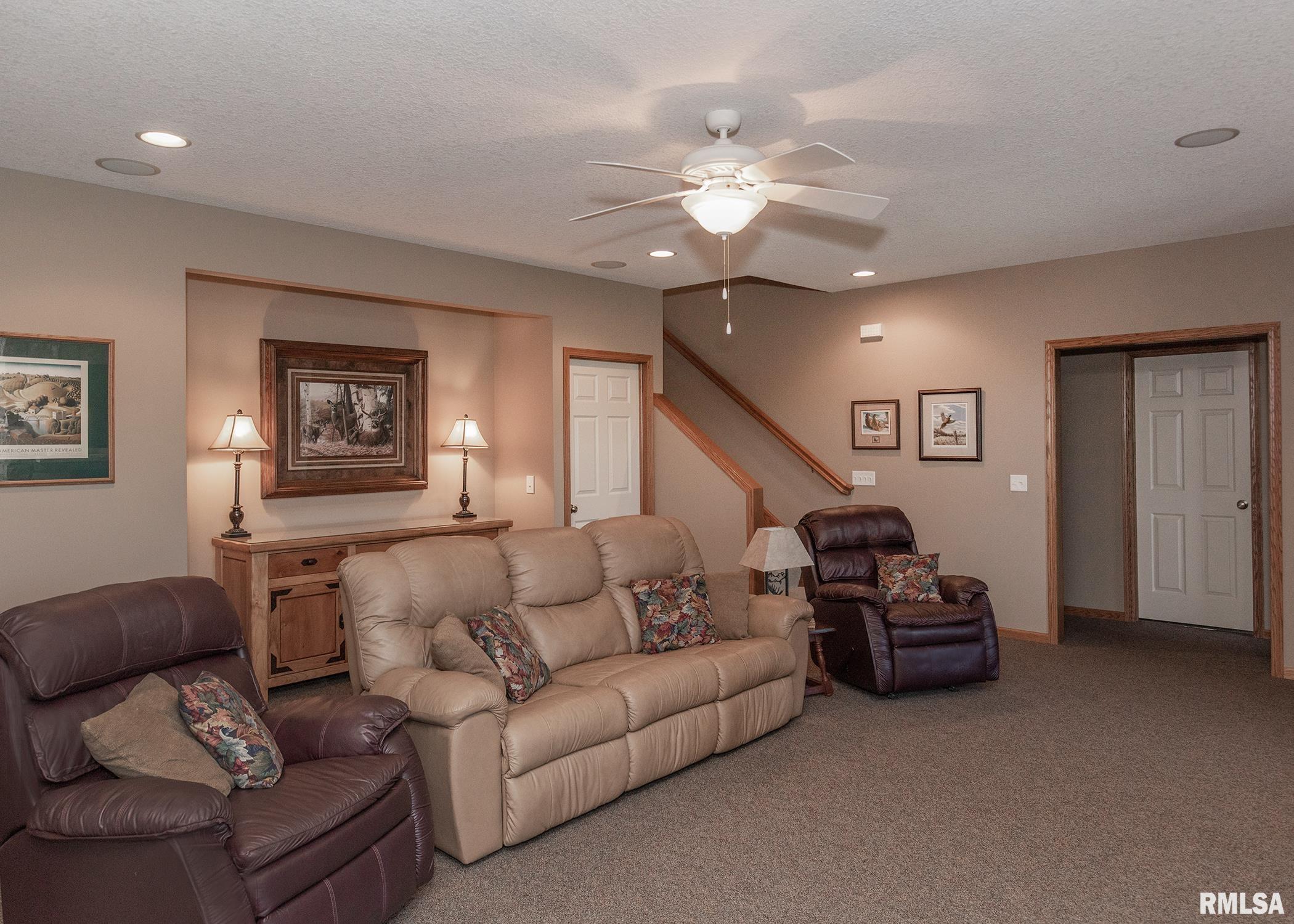 6307 Fairhaven Road Davenport, IA 52807 - Photo 32 of 54 Gallery Image 32