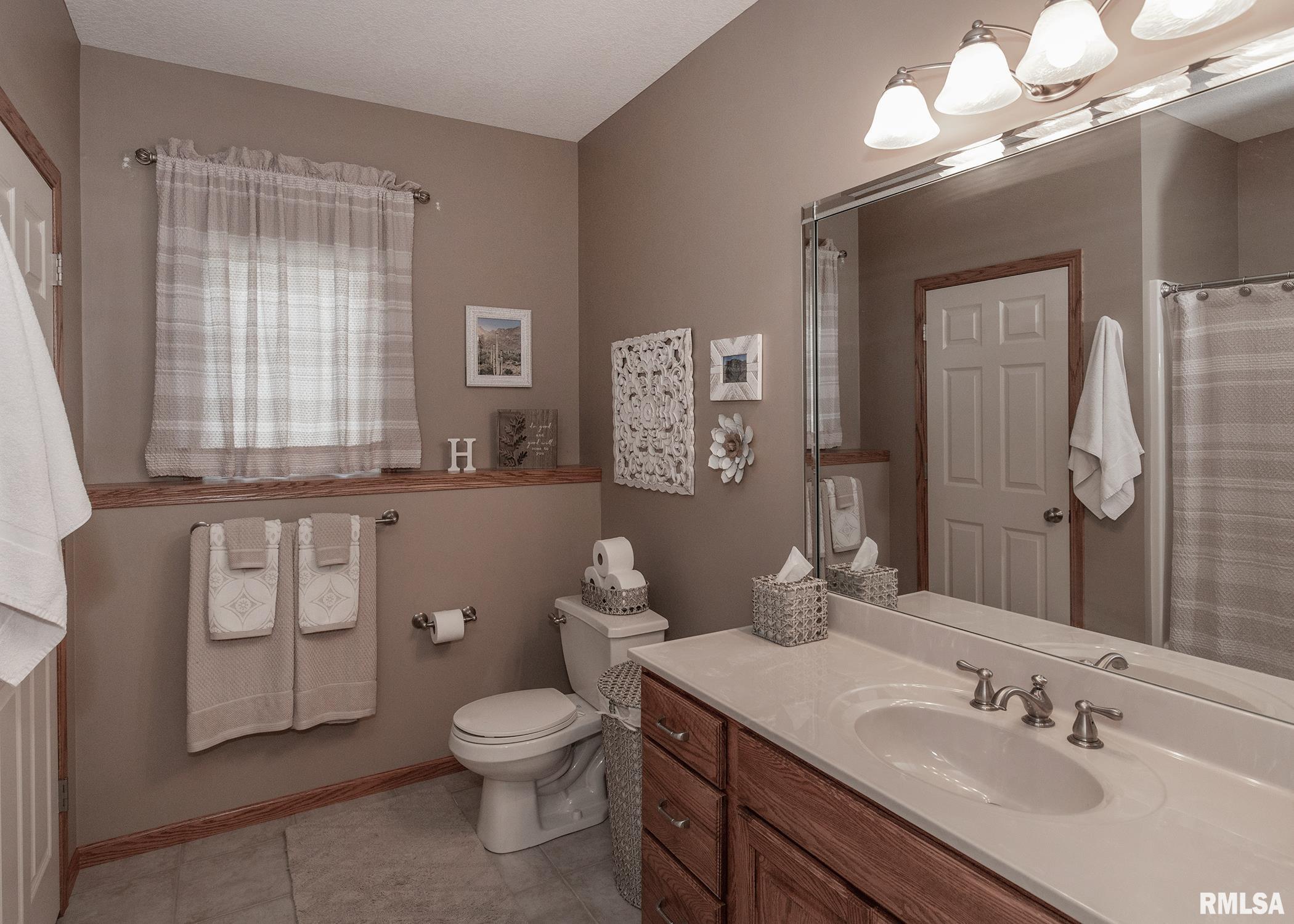 6307 Fairhaven Road Davenport, IA 52807 - Photo 51 of 54 Gallery Image 51