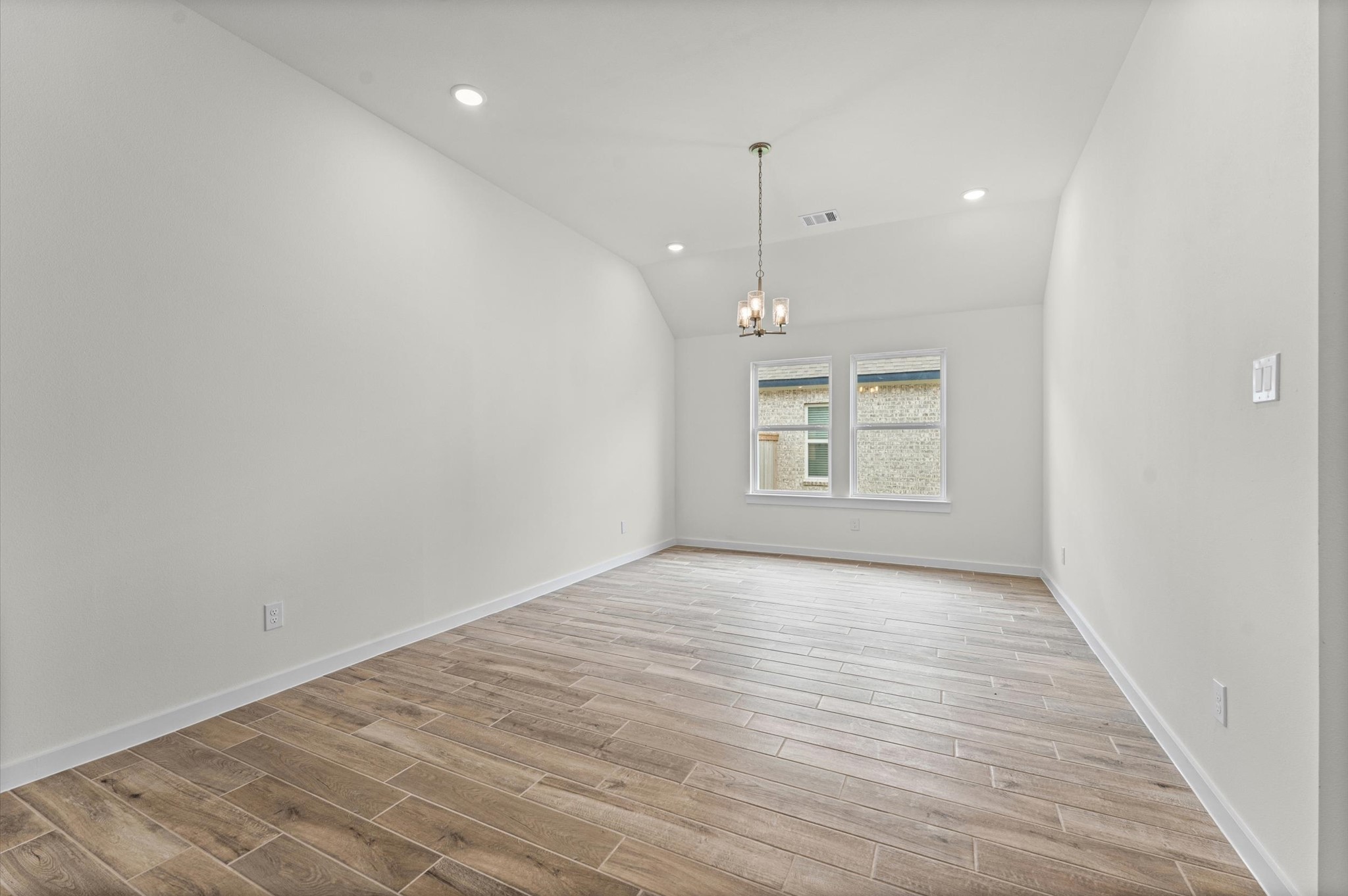 3214 Emerald Hls Drive Angleton, TX 77515 - Photo 9 of 18