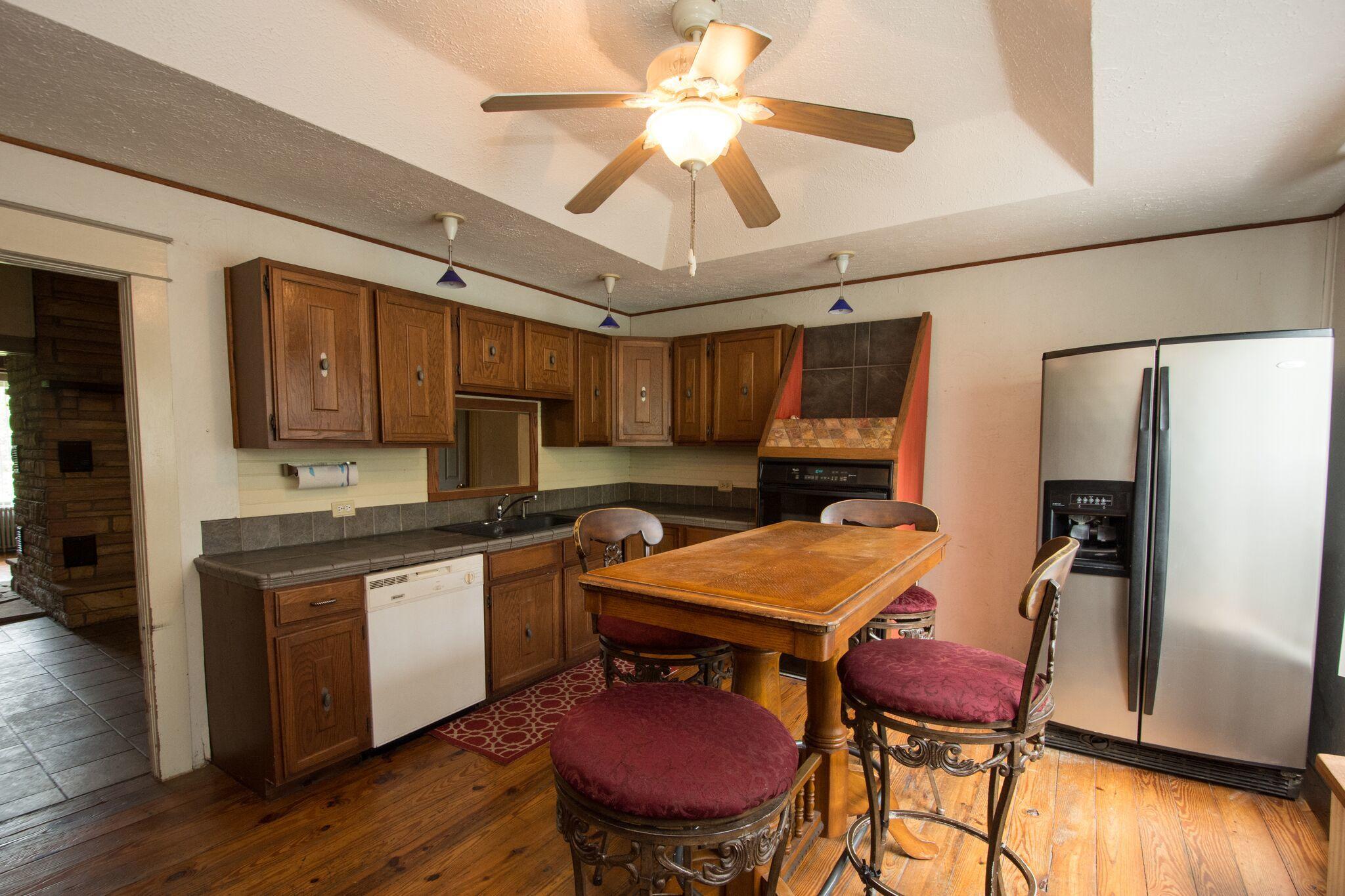 1698 Lowell Road Pence Springs, WV 24962 - Photo 12 of 26 Gallery Image 12