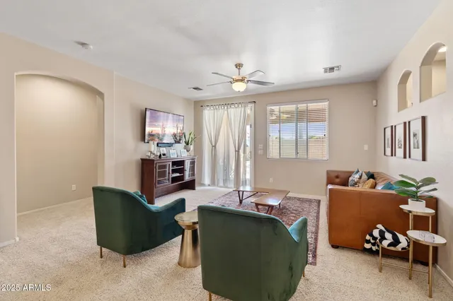 $450,000 | 6919 South 71st Drive, Laveen, AZ 85339