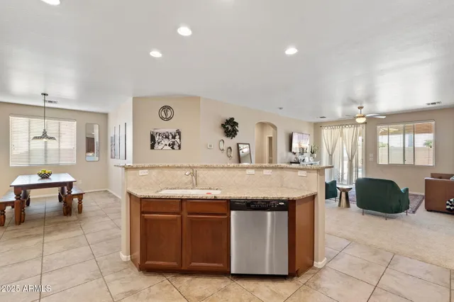 $450,000 | 6919 South 71st Drive, Laveen, AZ 85339