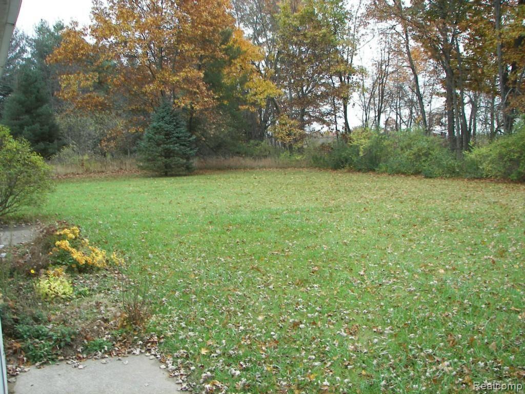 3900 West Allen Road Howell, MI 48855 - Photo 21 of 21 033.jpg