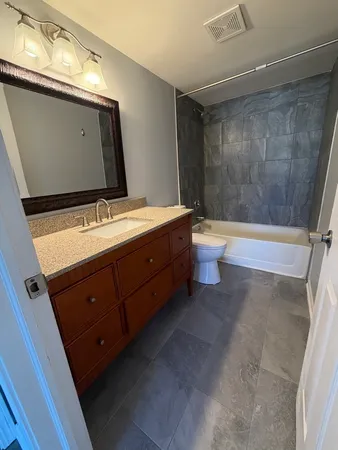 $409,900 | 2 Beaver Creek Court, Bolingbrook, IL 60490