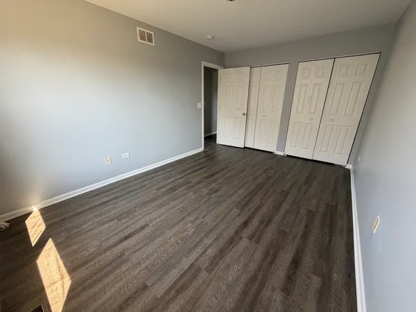 $409,900 | 2 Beaver Creek Court, Bolingbrook, IL 60490