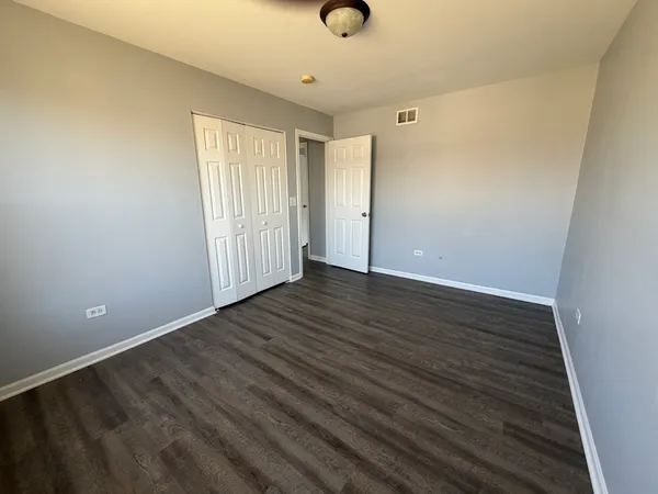 $409,900 | 2 Beaver Creek Court, Bolingbrook, IL 60490