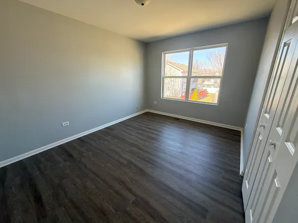 $409,900 | 2 Beaver Creek Court, Bolingbrook, IL 60490