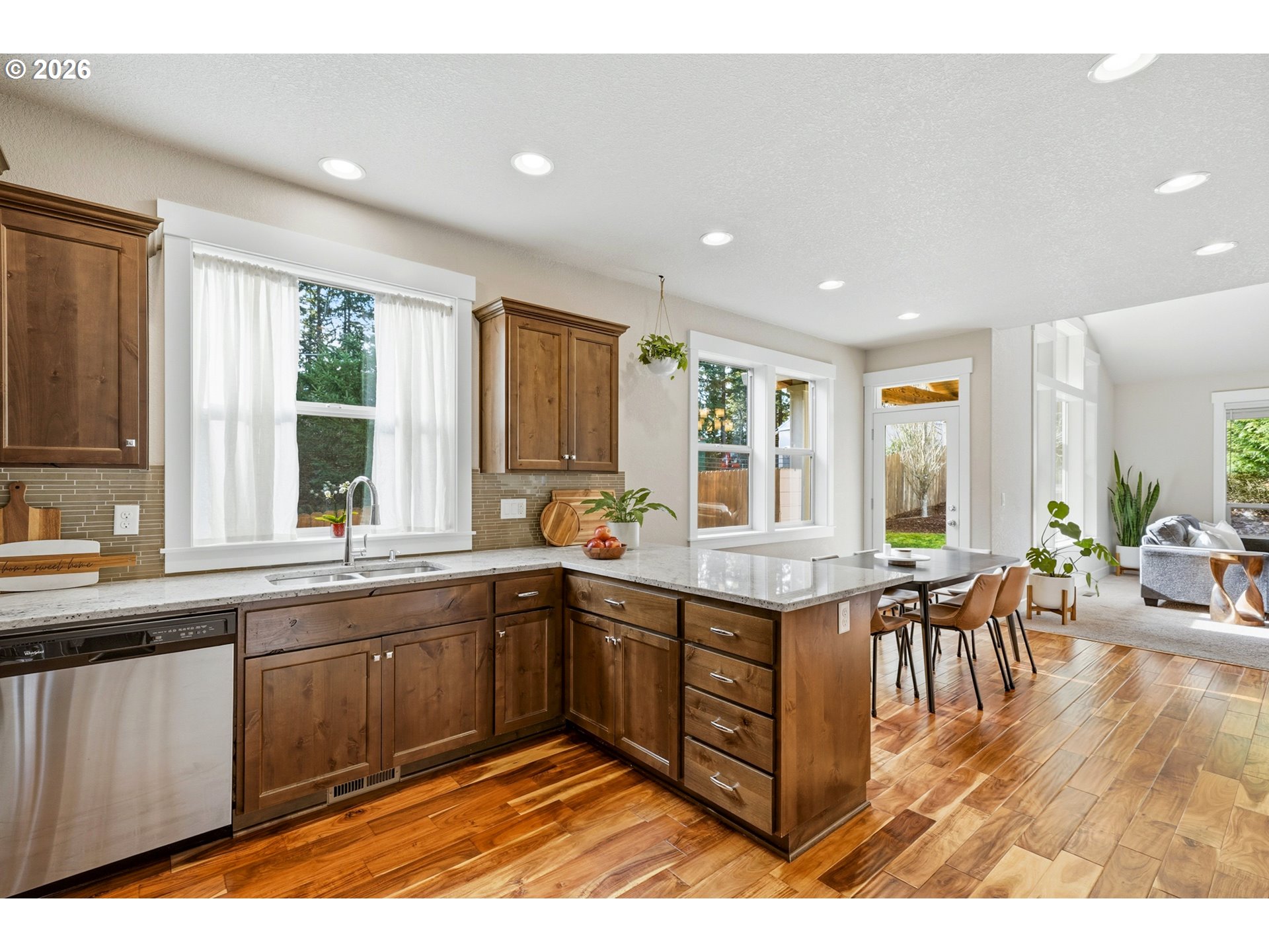 17390 Aubin Street Sandy, OR 97055 - Photo 21 of 41 a kitchen with lots of counter top space