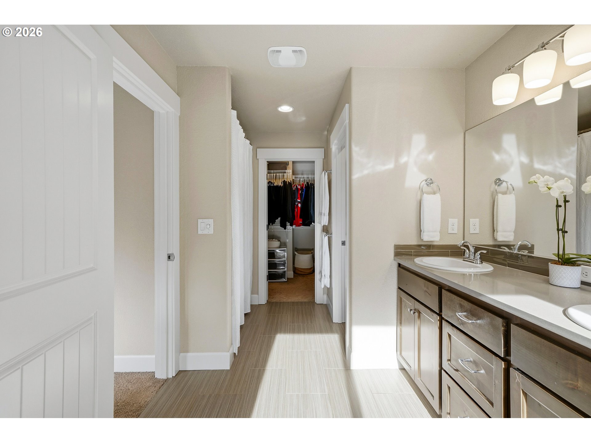 17390 Aubin Street Sandy, OR 97055 - Photo 31 of 41 a bathroom with a sink a mirror and a shower