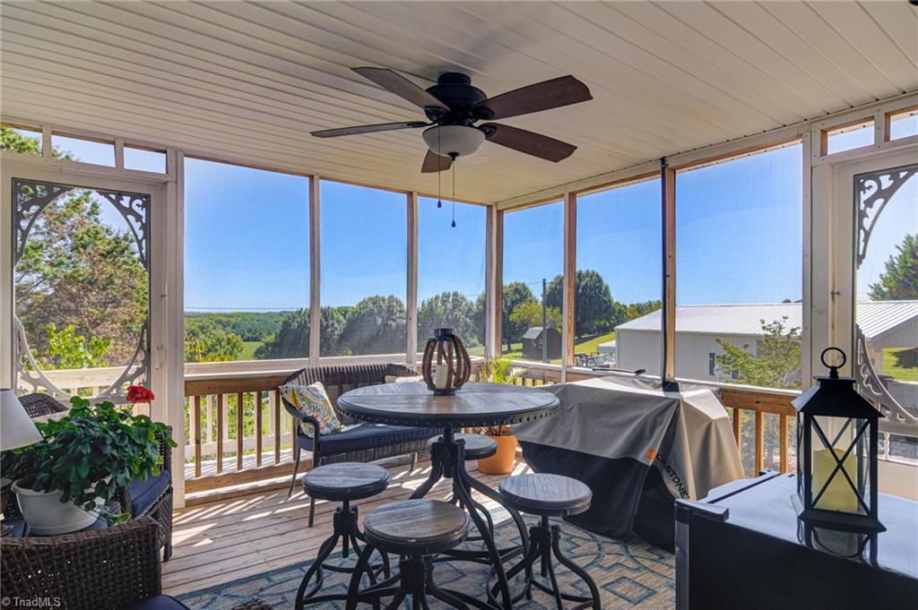 719 Corner Road Pinnacle, NC 27043 - Photo 11 of 50