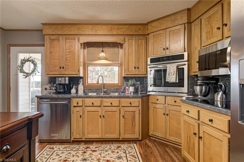 719 Corner Road Pinnacle, NC 27043 - Photo 14 of 50