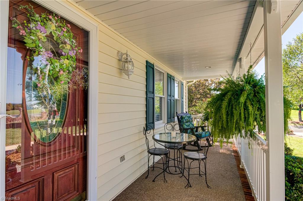 719 Corner Road Pinnacle, NC 27043 - Photo 4 of 50