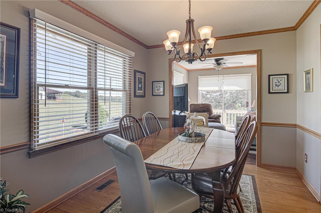 719 Corner Road Pinnacle, NC 27043 - Photo 9 of 50