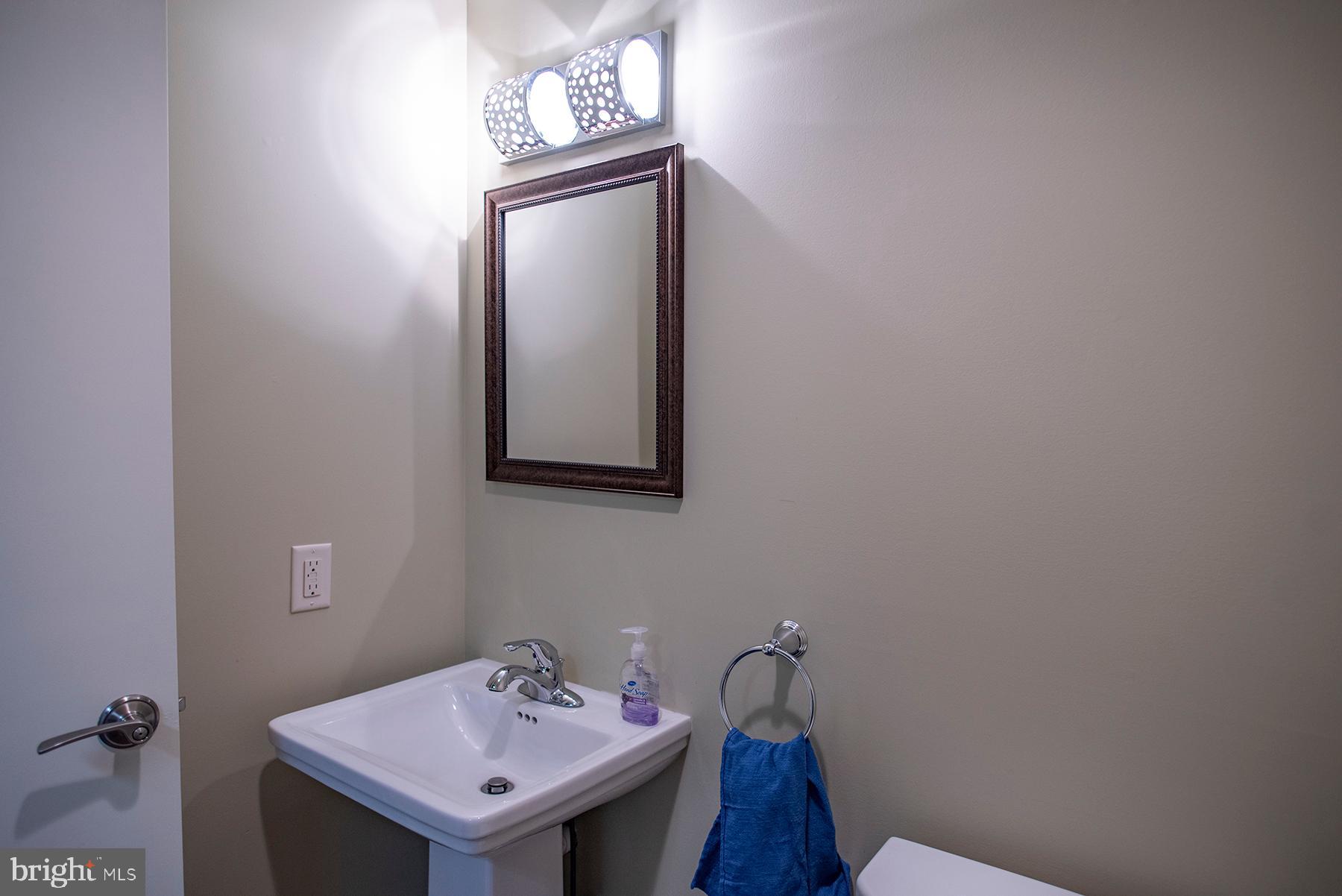 18921 Preston Road Hagerstown, MD 21742 - Photo 29 of 38 Basement half bathroom