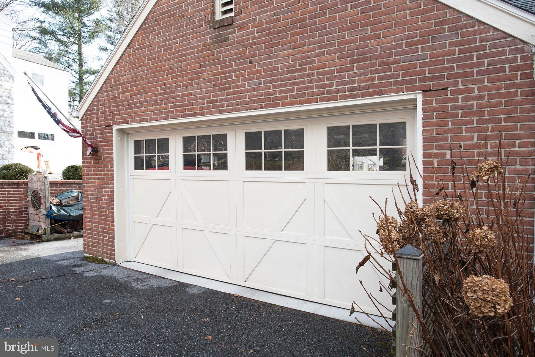 18921 Preston Road Hagerstown, MD 21742 - Photo 30 of 38 Garage