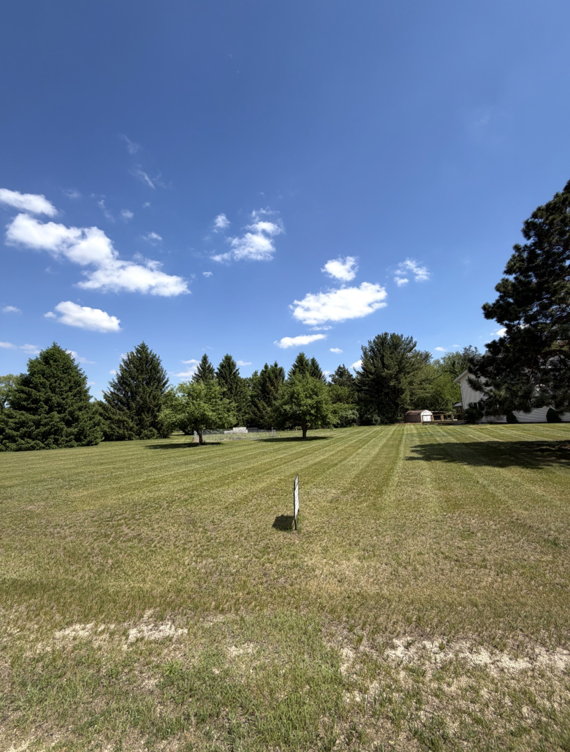 5009 Whispering Pine Circle Thomson, IL 61285 - Photo 4 of 34