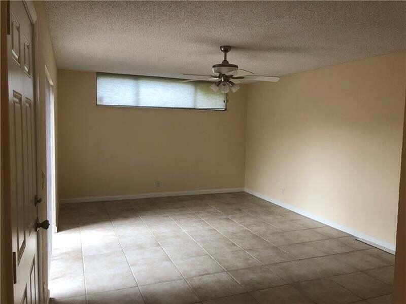8273 Severn Drive, Unit D Boca Raton, FL 33433 - Photo 11 of 23 20190130042113416990000000-o