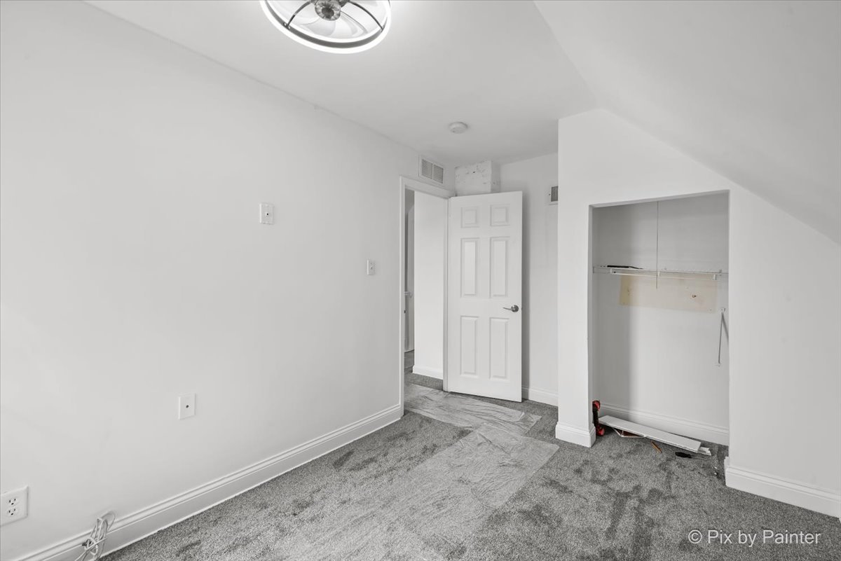 309 Griswold Street Elgin, IL 60123 - Photo 23 of 39 a view of an empty room