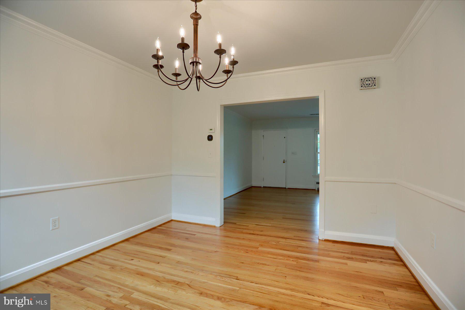 422 Aigburth Road Towson, MD 21286 - Photo 15 of 48 Dining Room