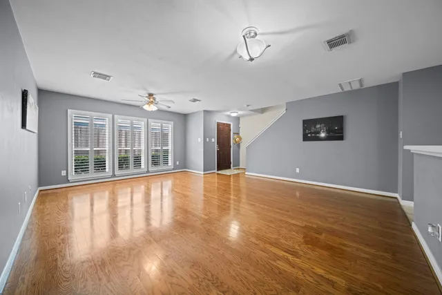 $1,975 | 1523 Cook Street, Houston, TX 77006