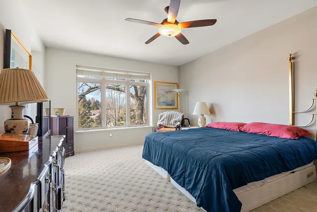 $489,000 | 425 Benjamin Drive, Unit 403, Vernon Hills, IL 60061