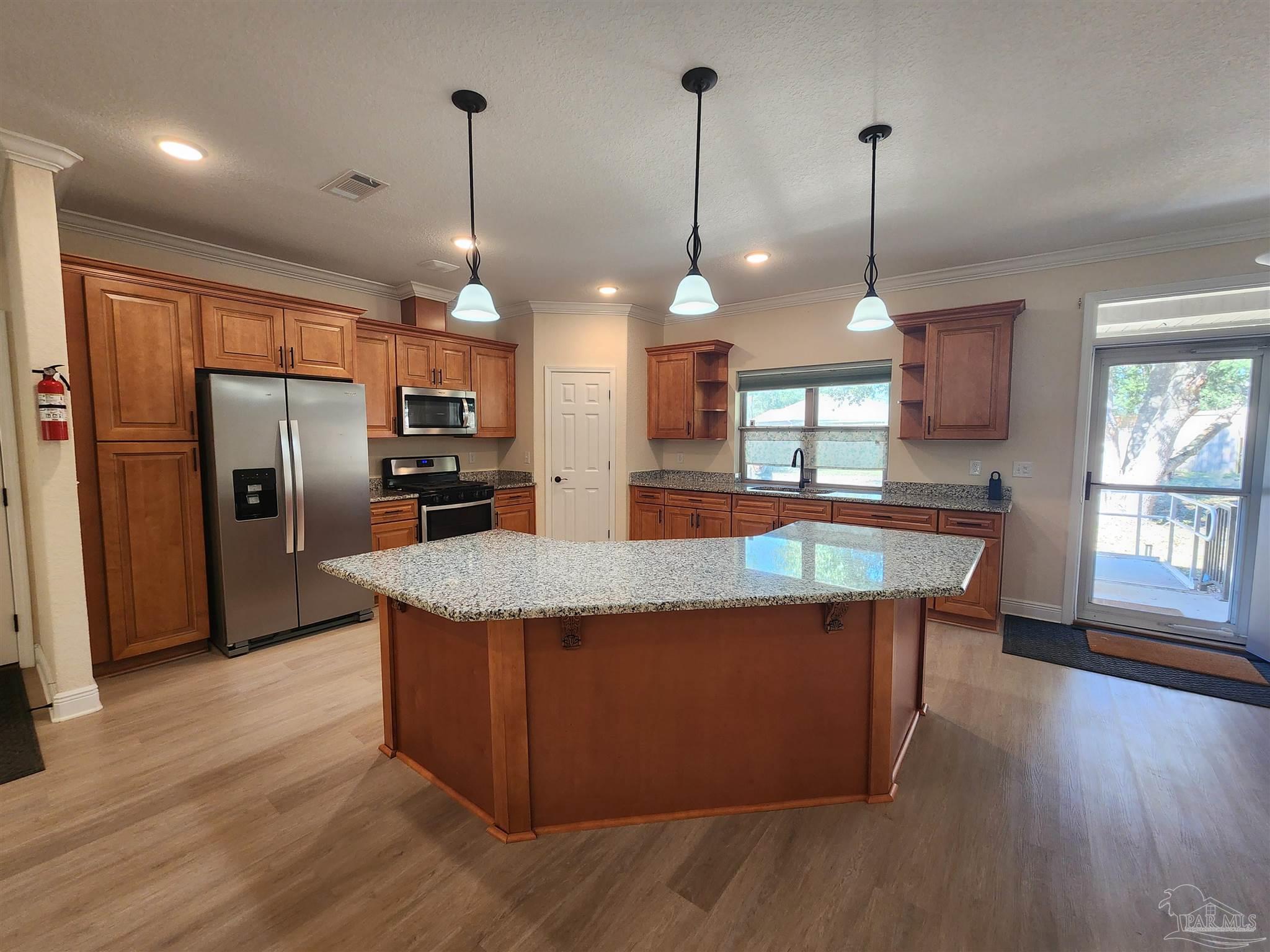 2070 Smyers Road Cantonment, FL 32533 - Photo 5 of 27 Gallery Image 5