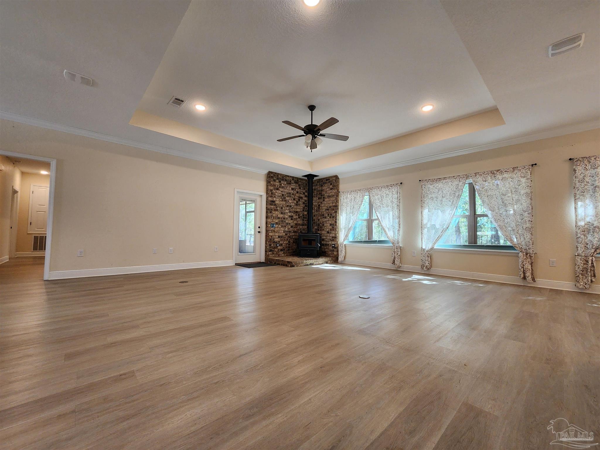 2070 Smyers Road Cantonment, FL 32533 - Photo 6 of 27 Gallery Image 6