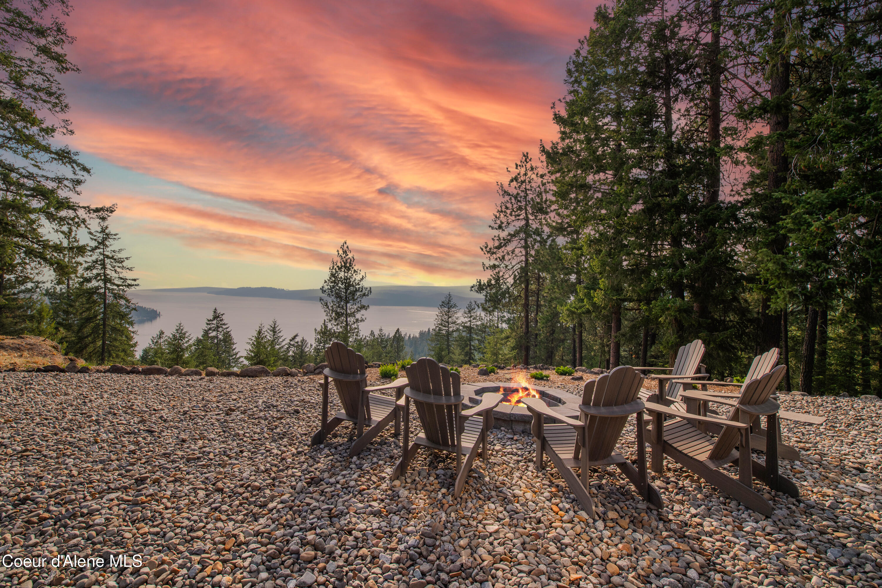 Sunset Fire Pit Views!