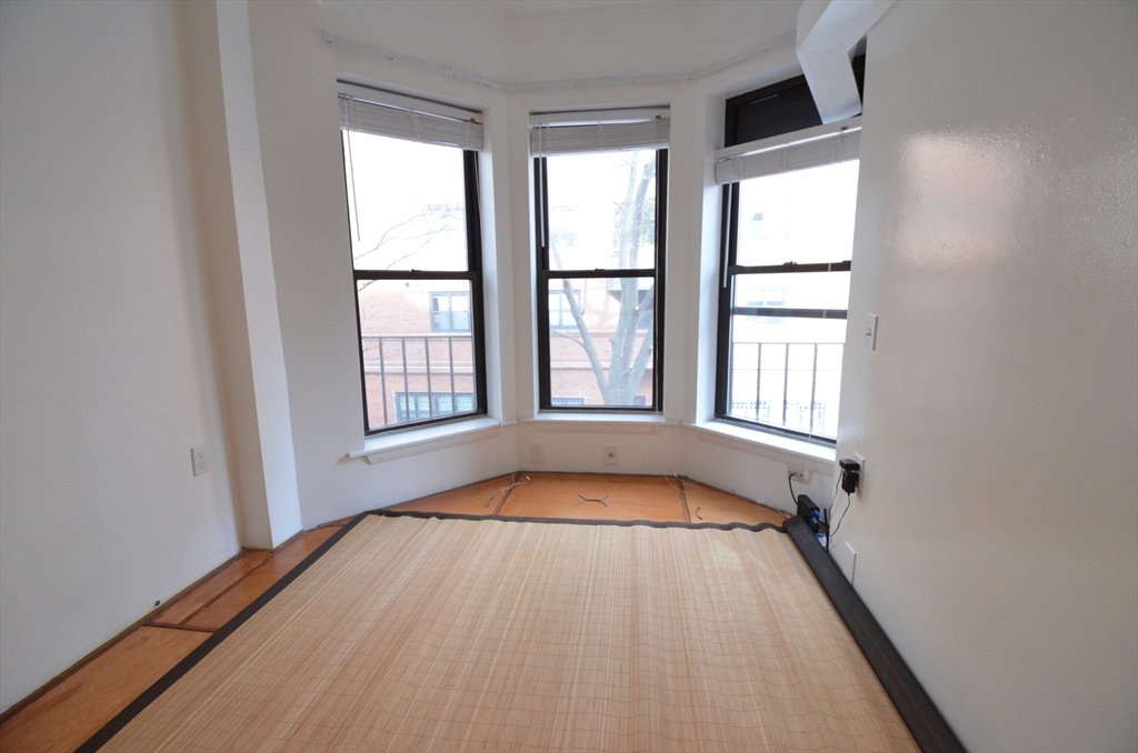 40 St Botolph Street, Unit 26 Boston, MA 02116 - Photo 3 of 15
