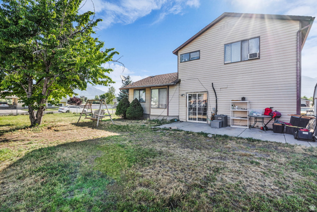 867 North 2600 West Provo, UT 84601 - Photo 9 of 35