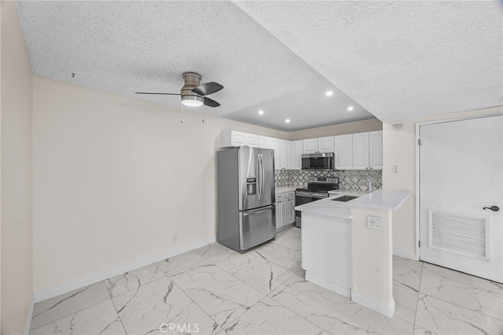 1480 West Edgehill Road, Unit 67 San Bernardino, CA 92405 - Photo 3 of 19