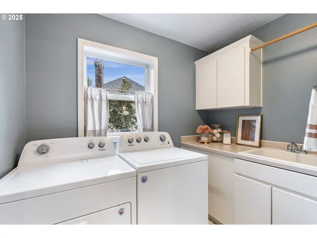 $715,000 | 6295 Southwest Tillamook Place, Beaverton, OR 97007