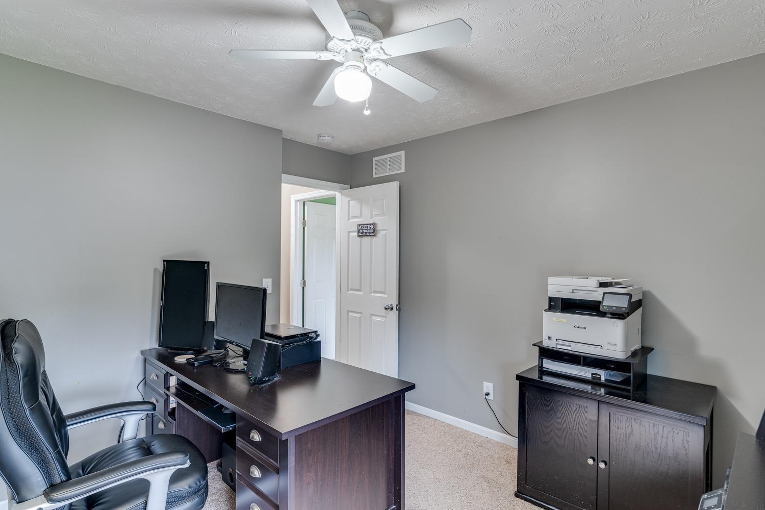5947 Lawrence Road Cincinnati, OH 45248 - Photo 34 of 49