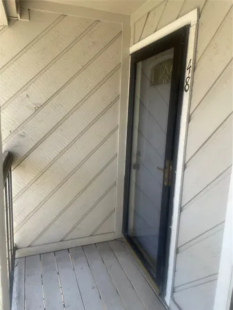 $125,000 | 17331 Red Oak Drive, Unit 48, Houston, TX 77090