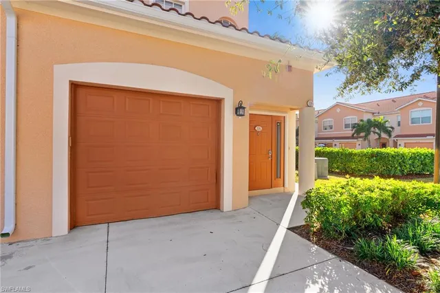 $329,900 | 10057 Via Colomba Circle, Unit 206, Fort Myers, FL 33966