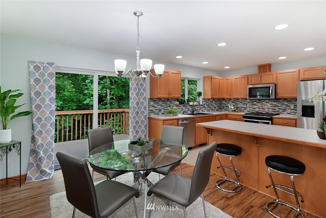 1452 Price Road Northwest Bremerton, WA 98312 - Photo 8 of 23 Gallery Image 8