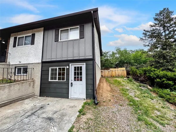 $1,550 | 806 Paradise Lane, Unit B, Colorado Springs, CO 80904