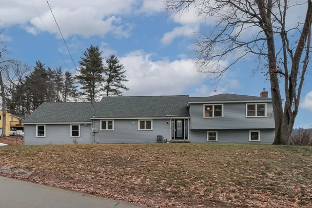 $575,000 | 481 Woodlawn Ridge Road, Pembroke, NH 03275