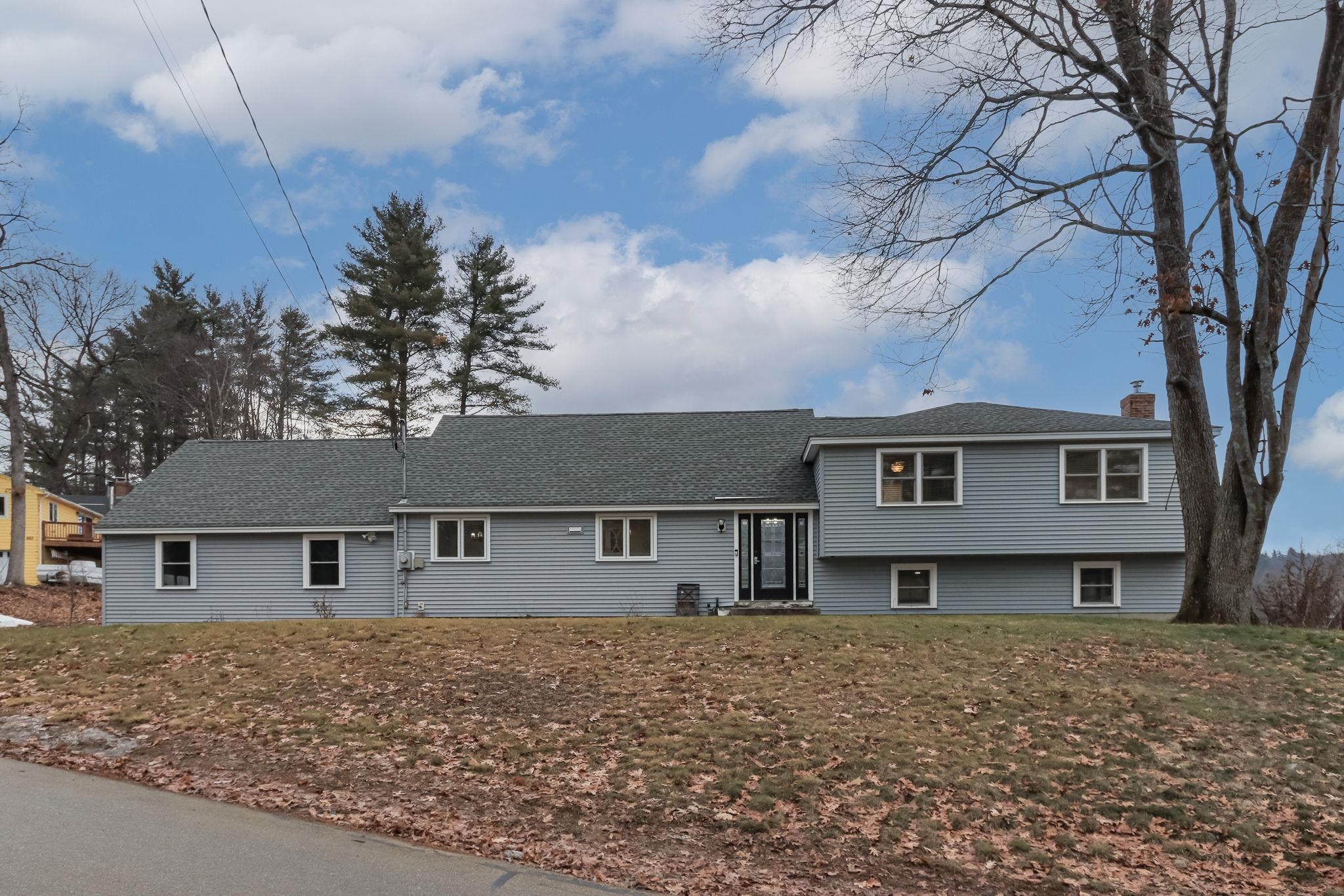 481 Woodlawn Ridge Road Pembroke, NH 03275 - Photo 2 of 59