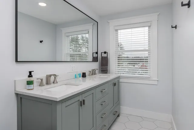 $575,000 | 481 Woodlawn Ridge Road, Pembroke, NH 03275