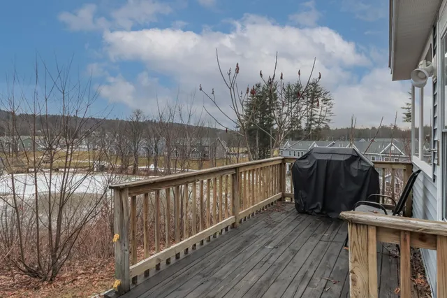$575,000 | 481 Woodlawn Ridge Road, Pembroke, NH 03275