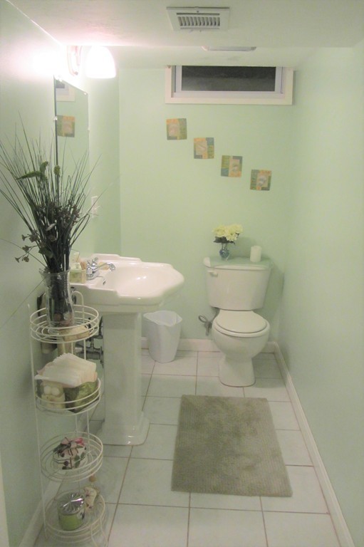 38 Alwin Street Boston, MA 02136 - Photo 9 of 16 Gallery Image 9