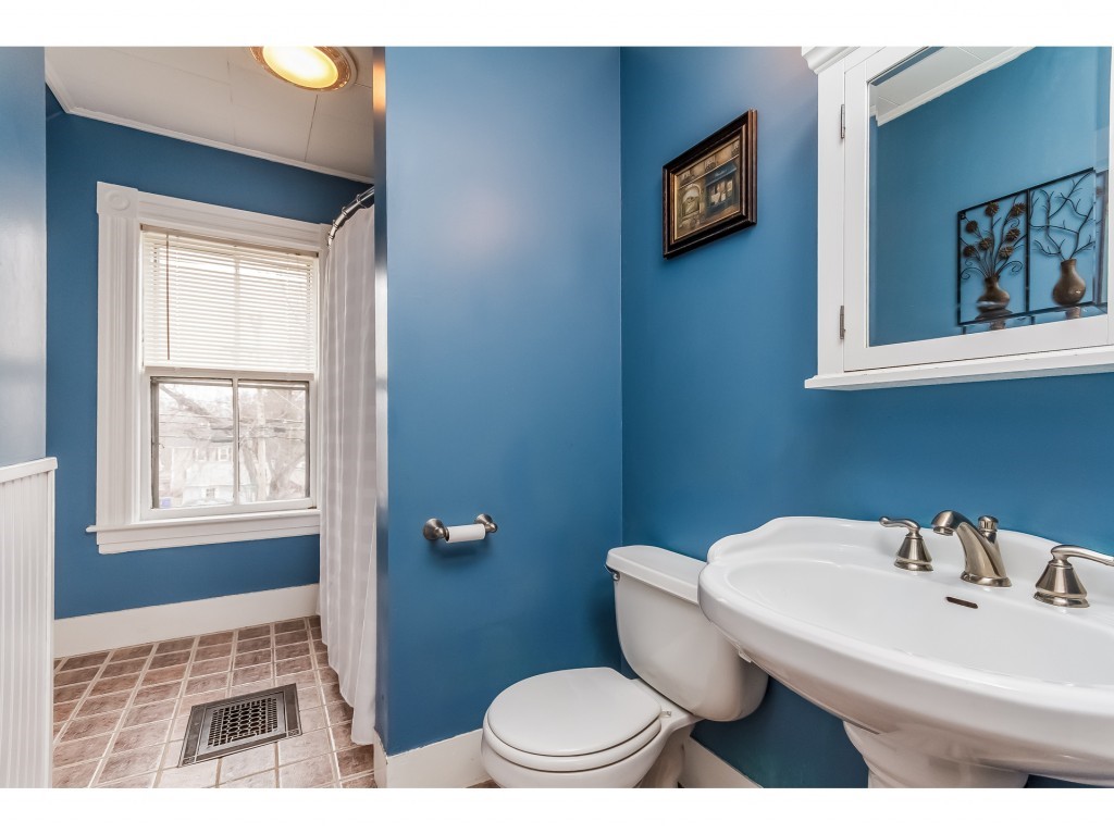 258 Mast Road Manchester, NH 03102 - Photo 20 of 24