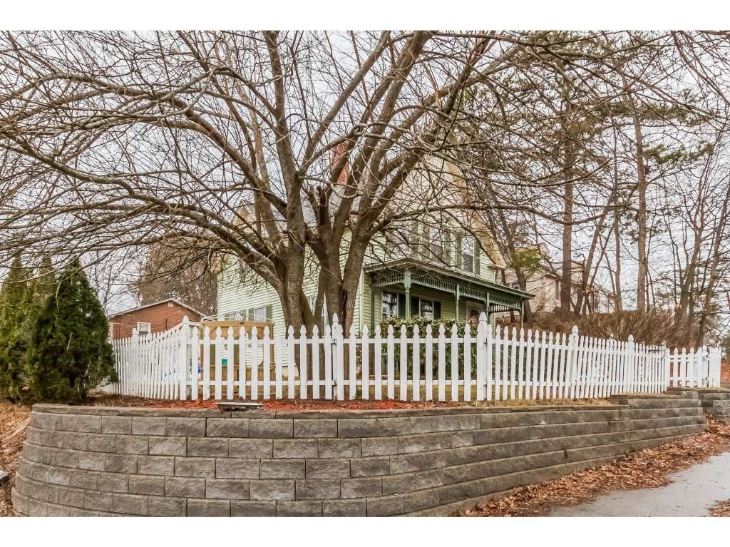 258 Mast Road Manchester, NH 03102 - Photo 3 of 24
