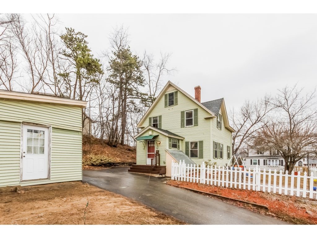 258 Mast Road Manchester, NH 03102 - Photo 4 of 24